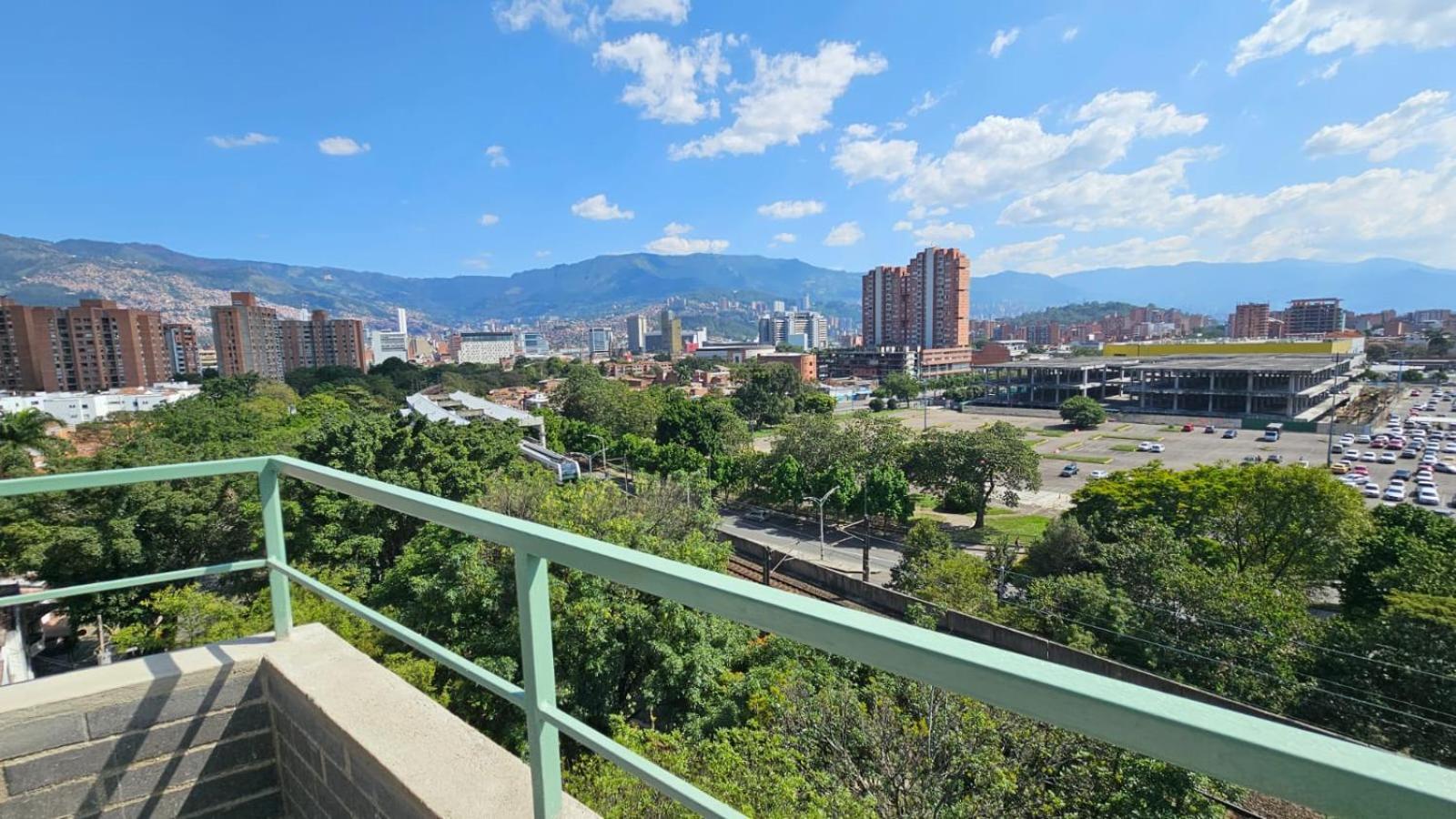 B 48 Living By B Rent Apartment Medellin Luaran gambar